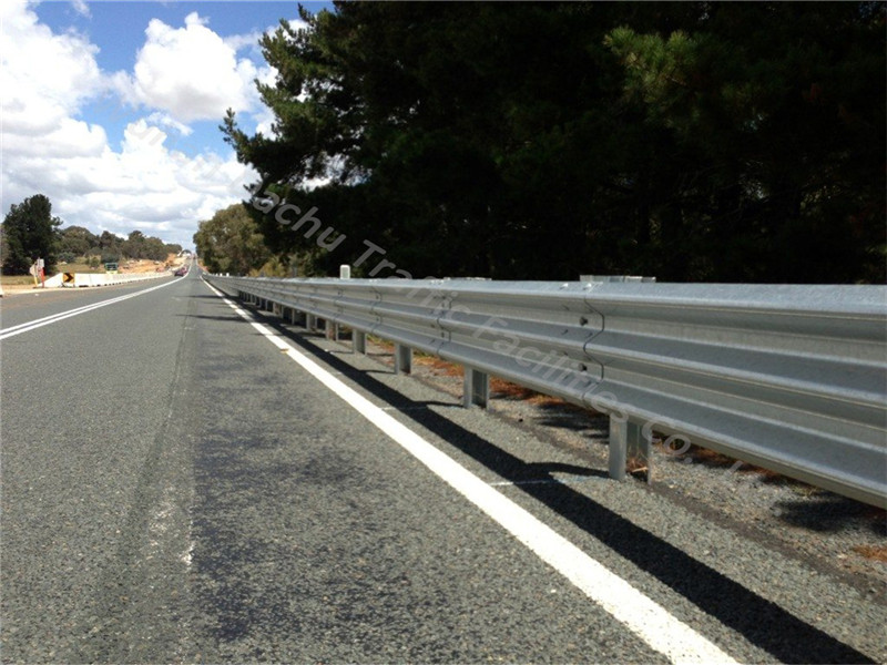 AASHTO M180 galvanized high way guardrail thrie beams